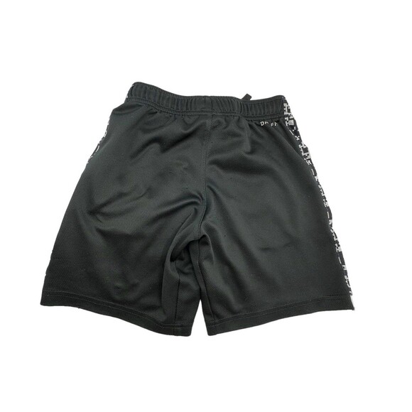Nike Trophy Shorts Boys SIZE: 6-7 Yrs. Large - Picture 2 of 3